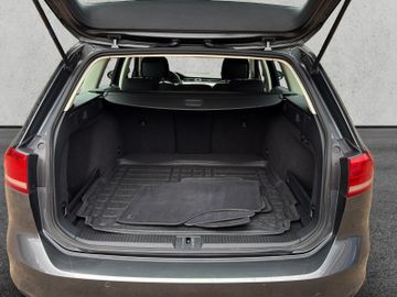 Volkswagen Passat Variant - 11