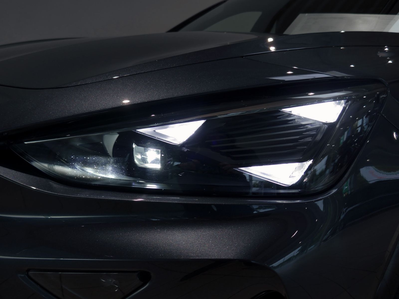 Fahrzeugabbildung CUPRA Formentor 2.0 TDI | LED AHK RFK ACC Navi App