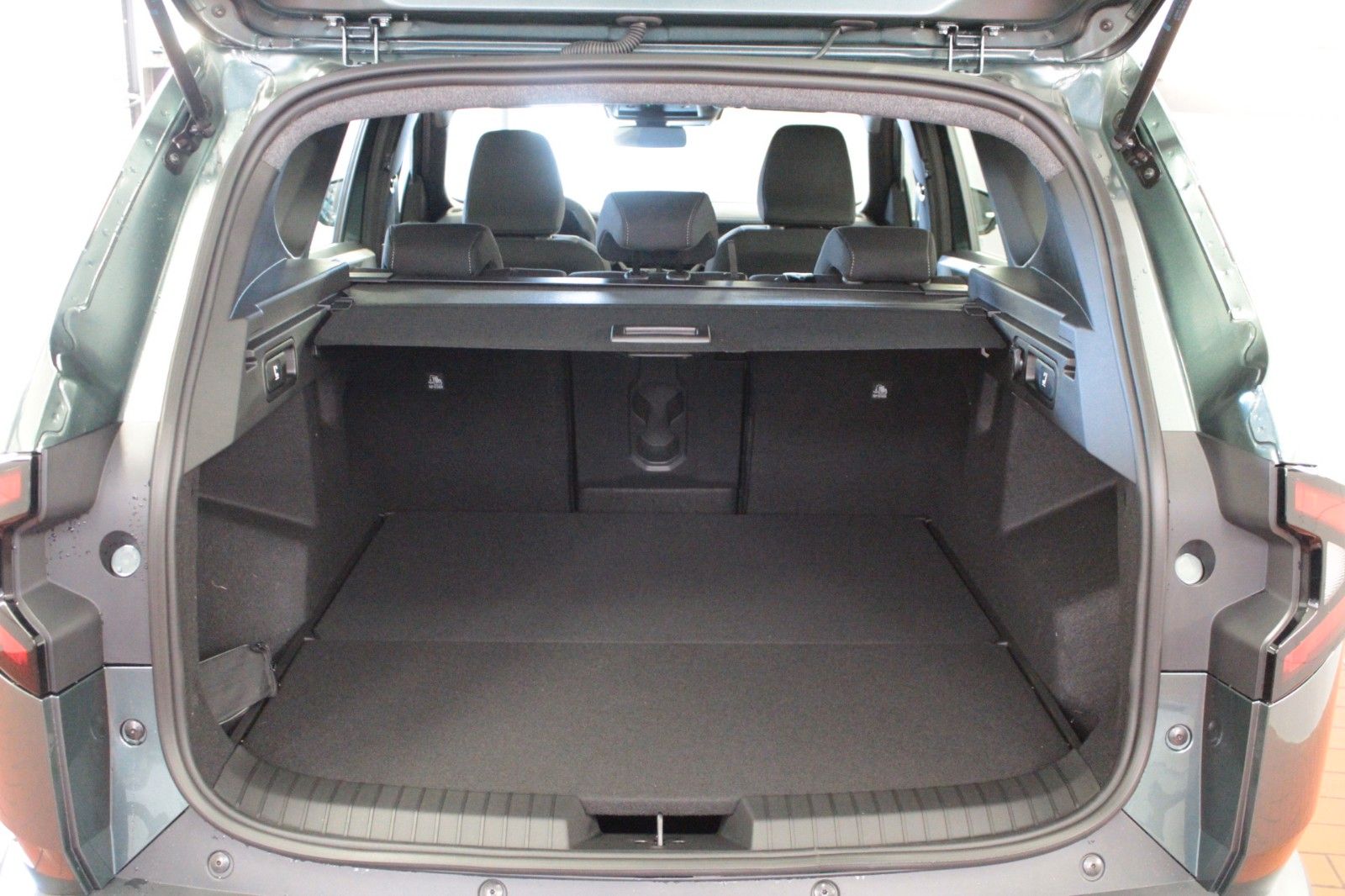 Fahrzeugabbildung Dacia Bigster mild Hybrid   140  4X4  Allrad