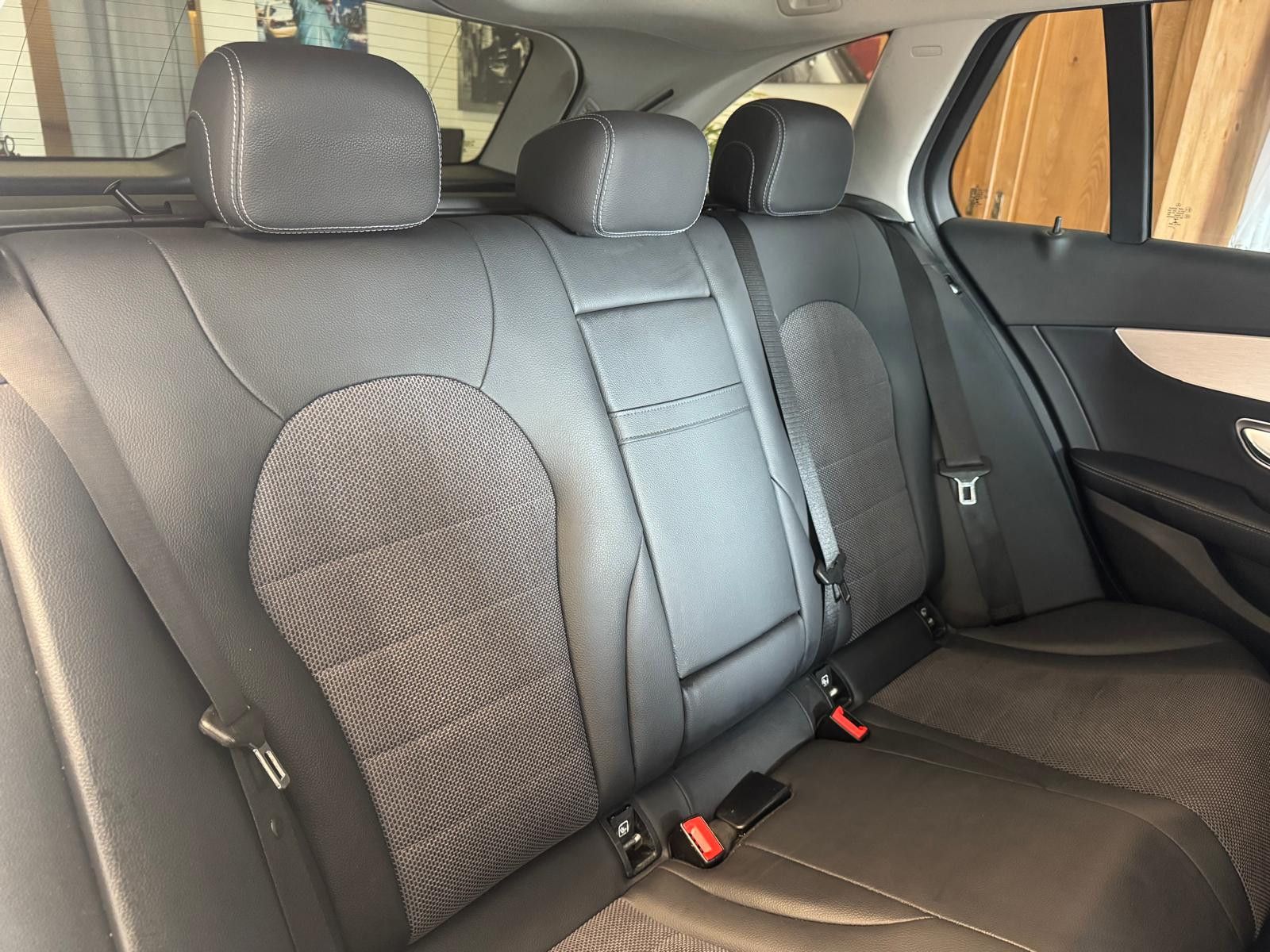 Fahrzeugabbildung Mercedes-Benz C 200 T-Modell AVANTGARDE/NAVI/KLIMA/