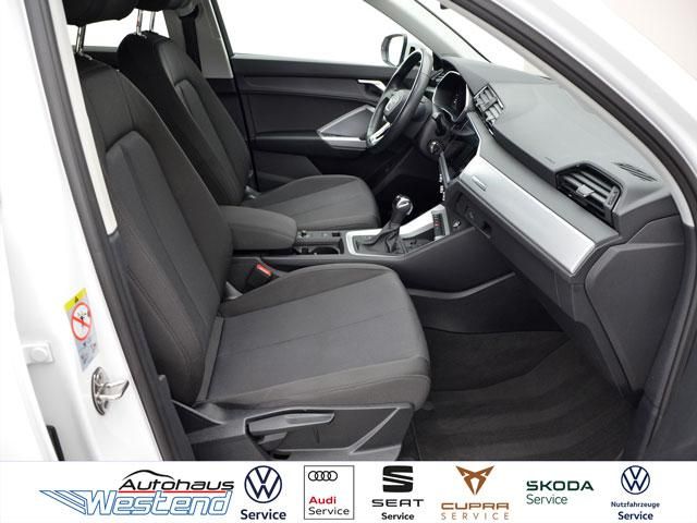 Fahrzeugabbildung Audi Q3 45 eTFSI 180kW S tronic Navi Klima Navi