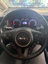 Kia Carens FIFA World Cup Edition 2-Hand 7-Sitzer - Kia Carens 7-Sitzer