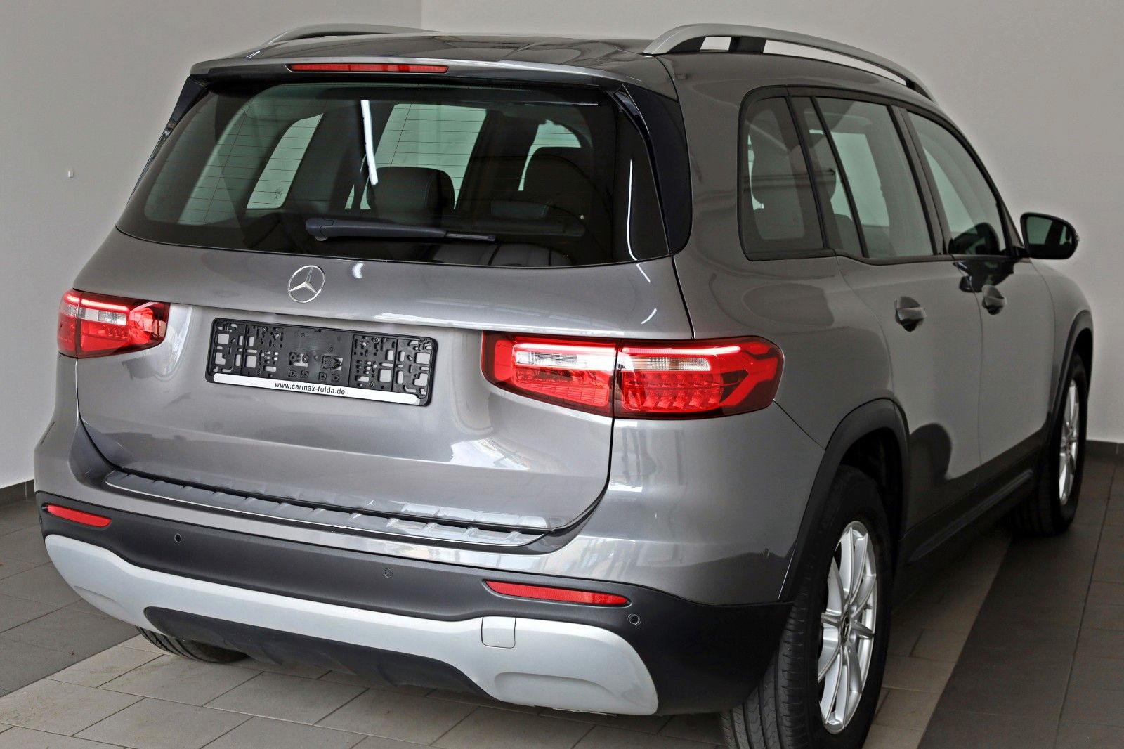 Fahrzeugabbildung Mercedes-Benz GLB 200d T.Leder,Navi,LED,SH,Kamera,Park-Paket