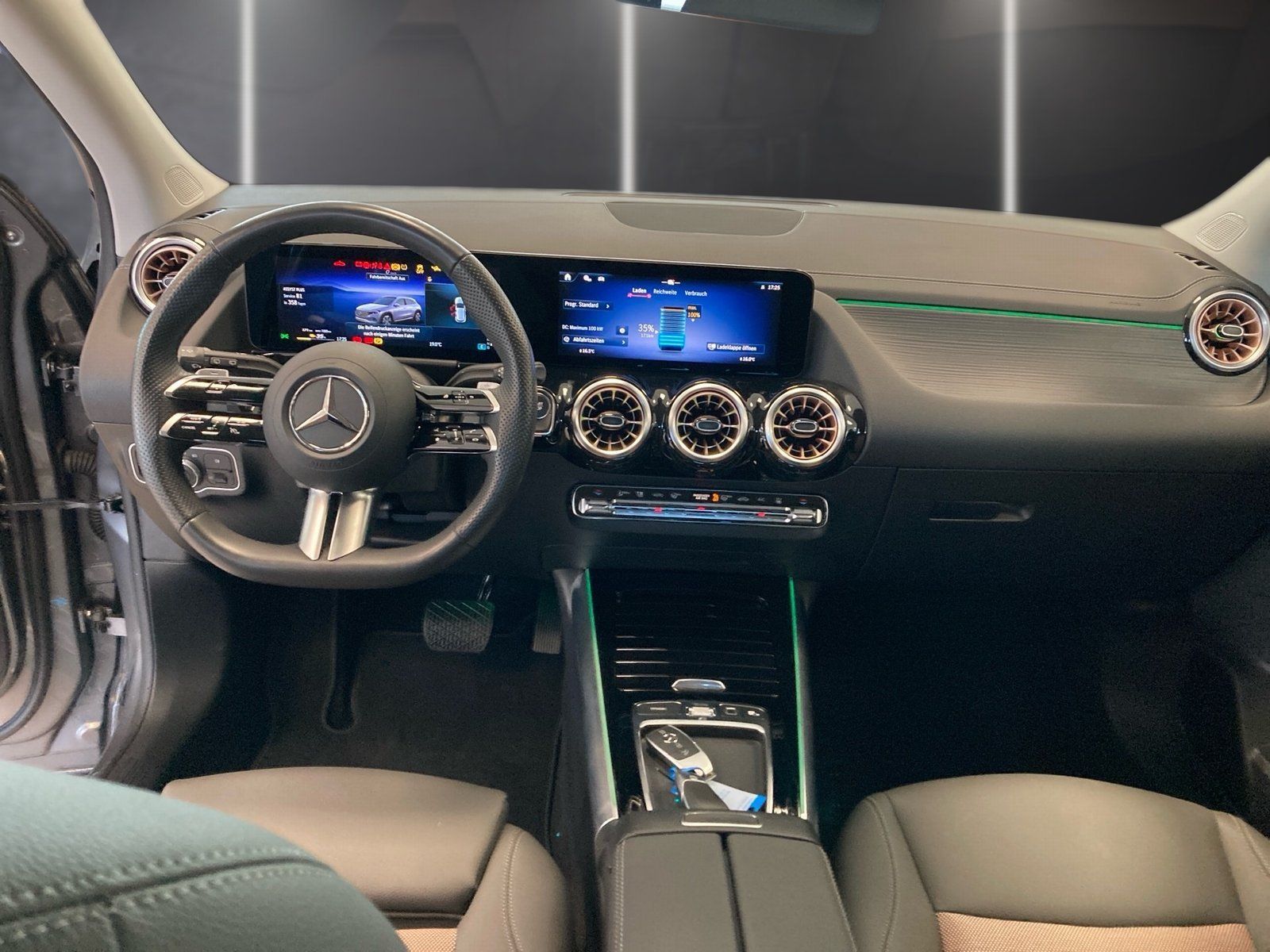 Fahrzeugabbildung Mercedes-Benz EQA 250+ Electric Art*Distronic*LED*Kam*Totwink*