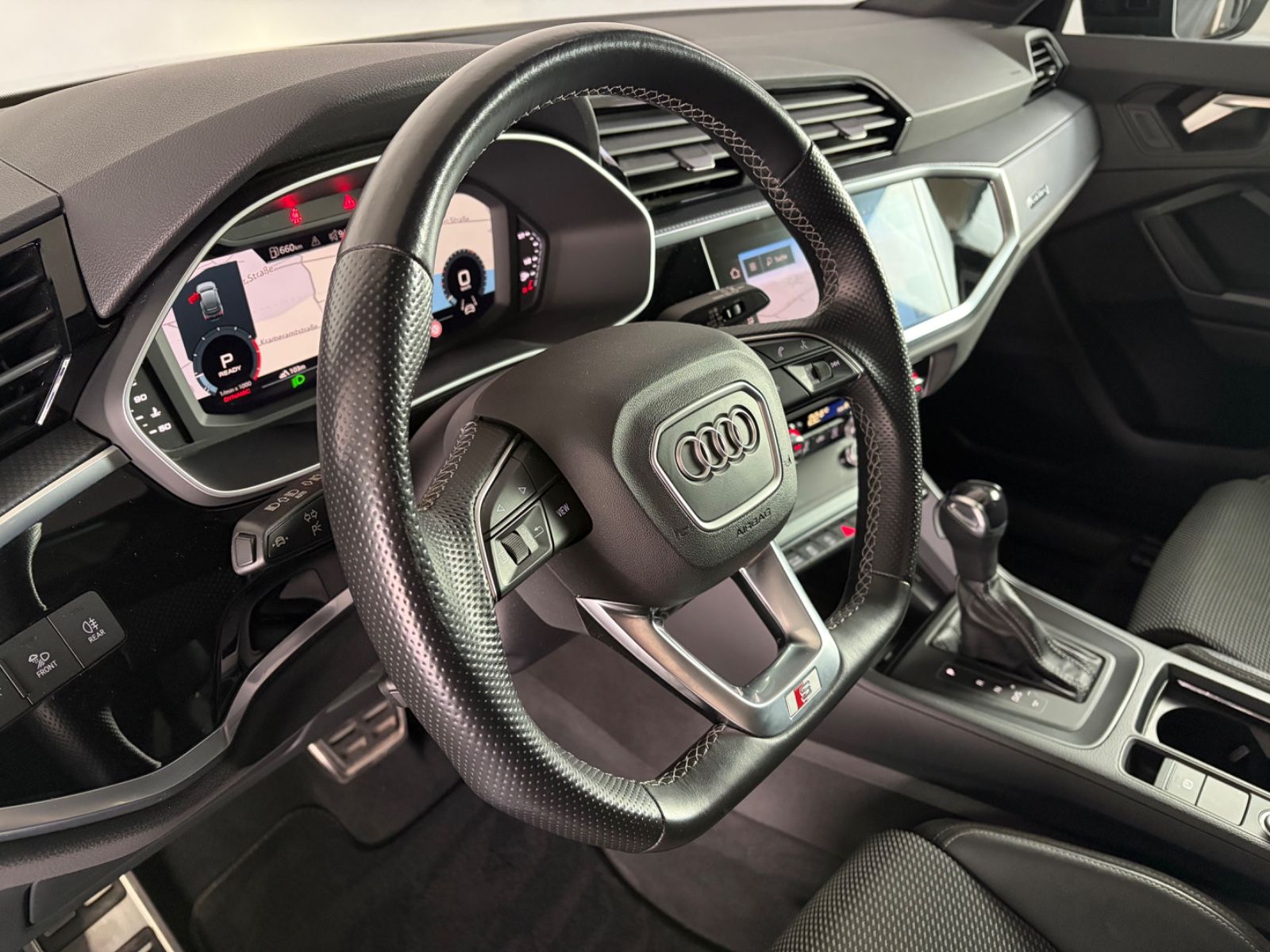 Audi Q3 Sportback 40 TFSI qu S line Pano Kam AHK blac foto 12