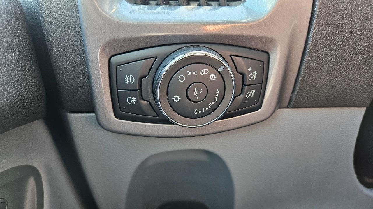Fahrzeugabbildung Ford Transit/Tourneo Custom Kombi 310 L1 Trend