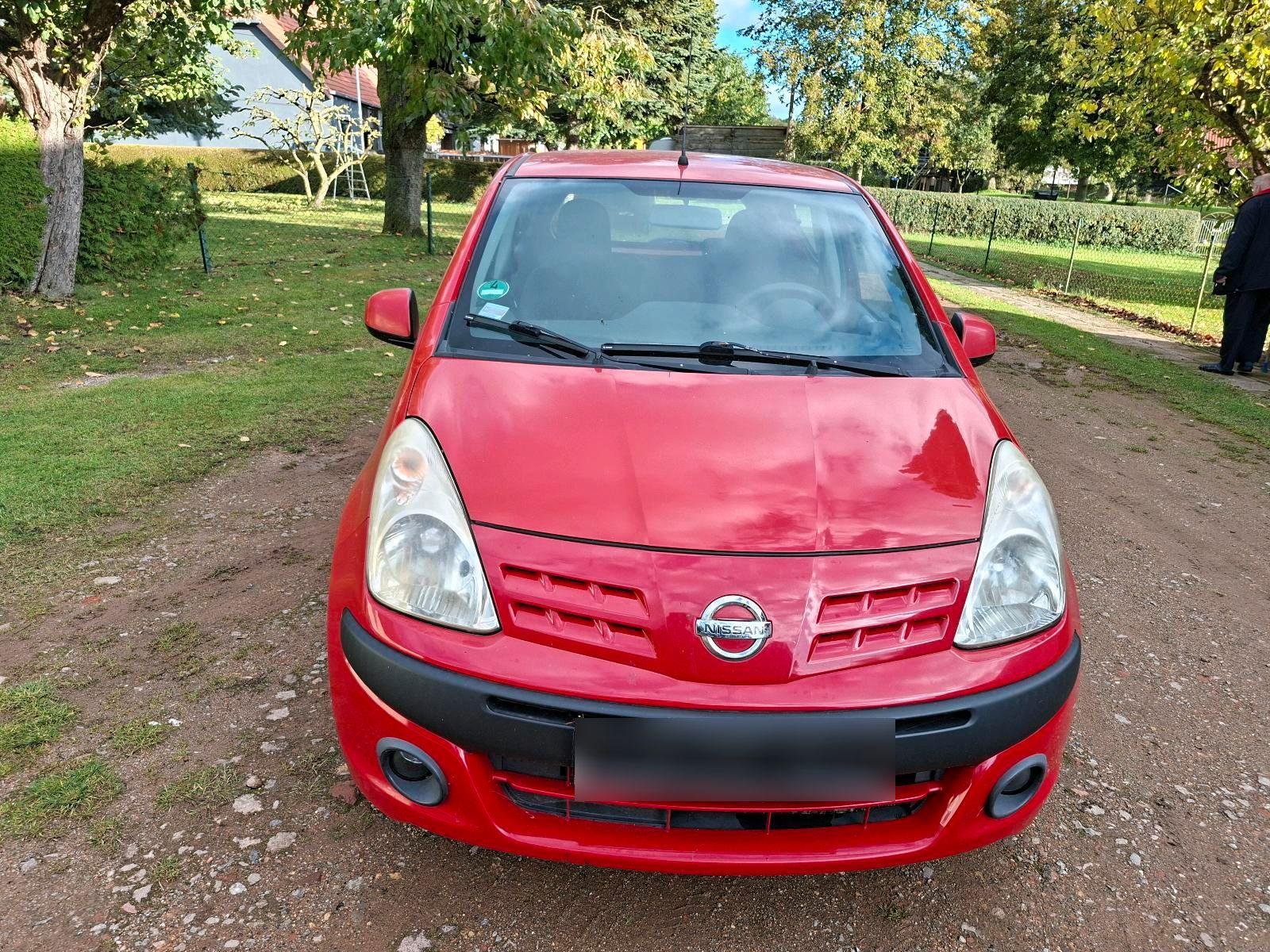 Nissan Pixo