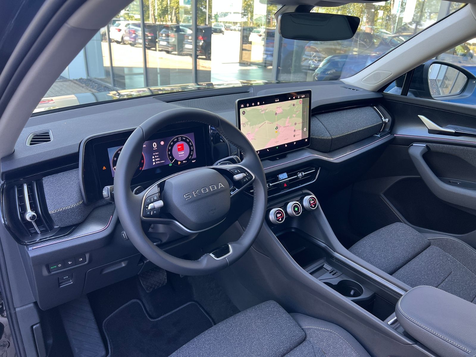 Fahrzeugabbildung SKODA Kodiaq Selection 2.0 TDI DSG *LED,AHK,Navi,Winte