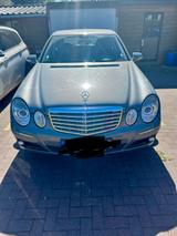 Mercedes-Benz E 200 KOMPRESSOR CLASSIC Classic - Mercedes-Benz E-Klasse: Classic