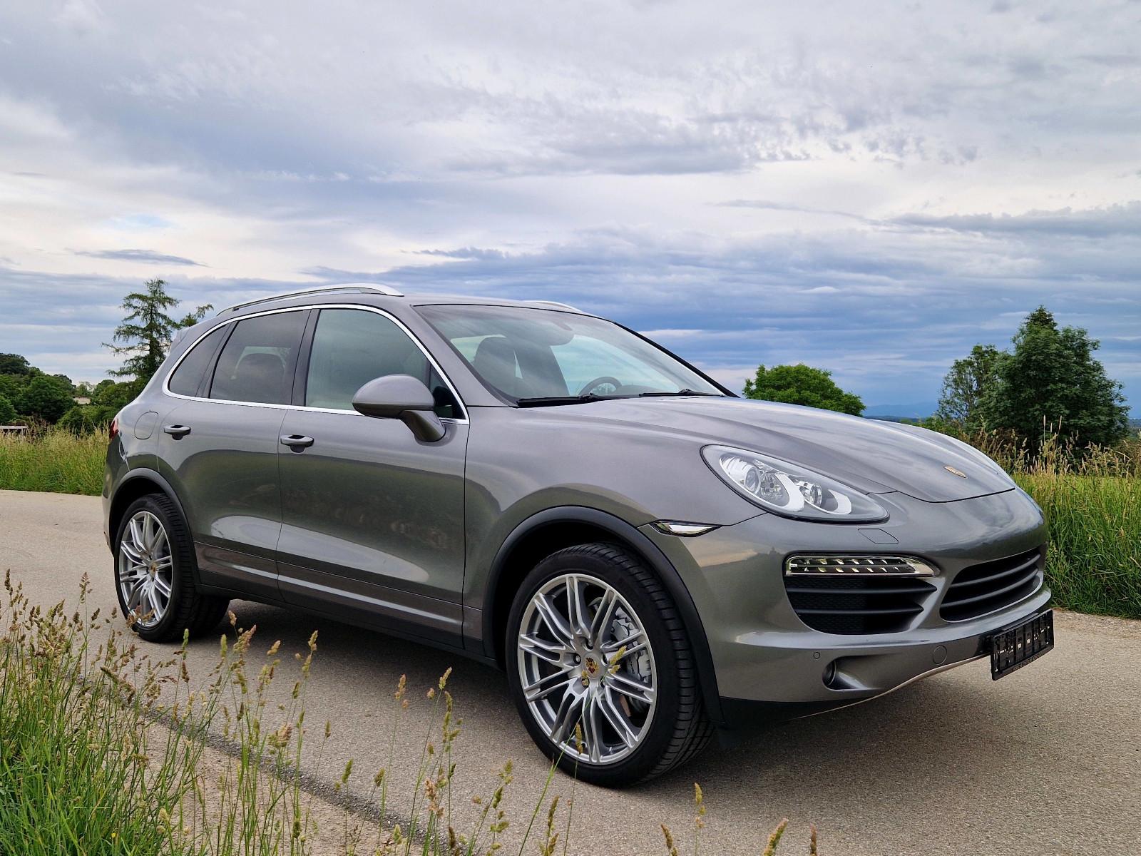 Porsche Cayenne S**1 Hand**30.280 Kilometer**