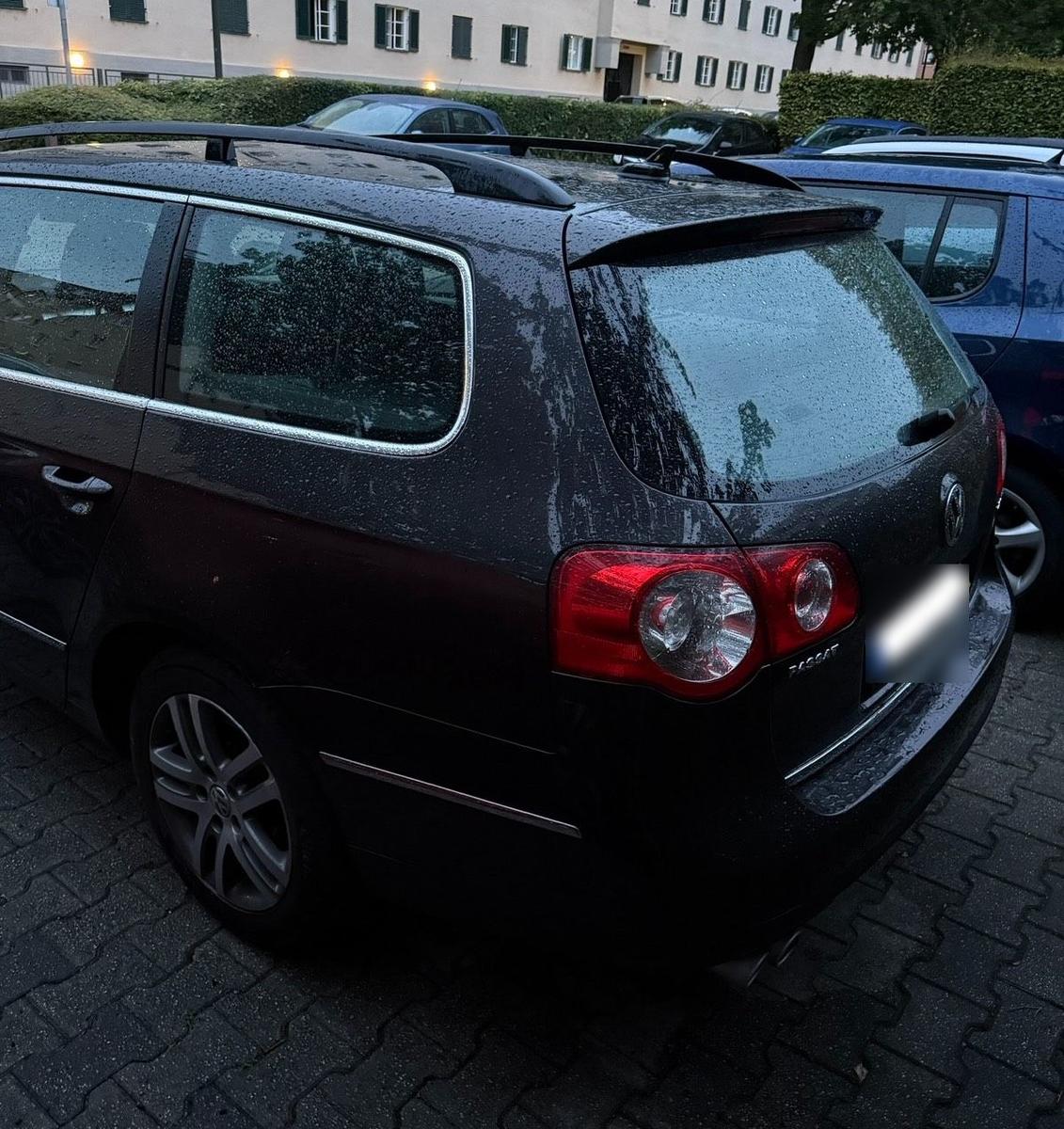 Volkswagen Passat 2009 — engine 140 HP (103kW)