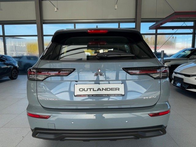 Mitsubishi Plug-in Hybrid Outlander - Bild 7