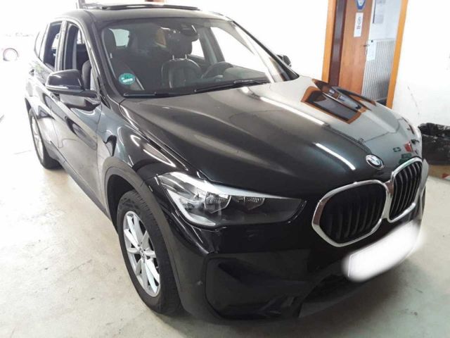 BMW X1 Advantage*Leder*Navi*Pano*SHZ*PDC*ConnectedDr