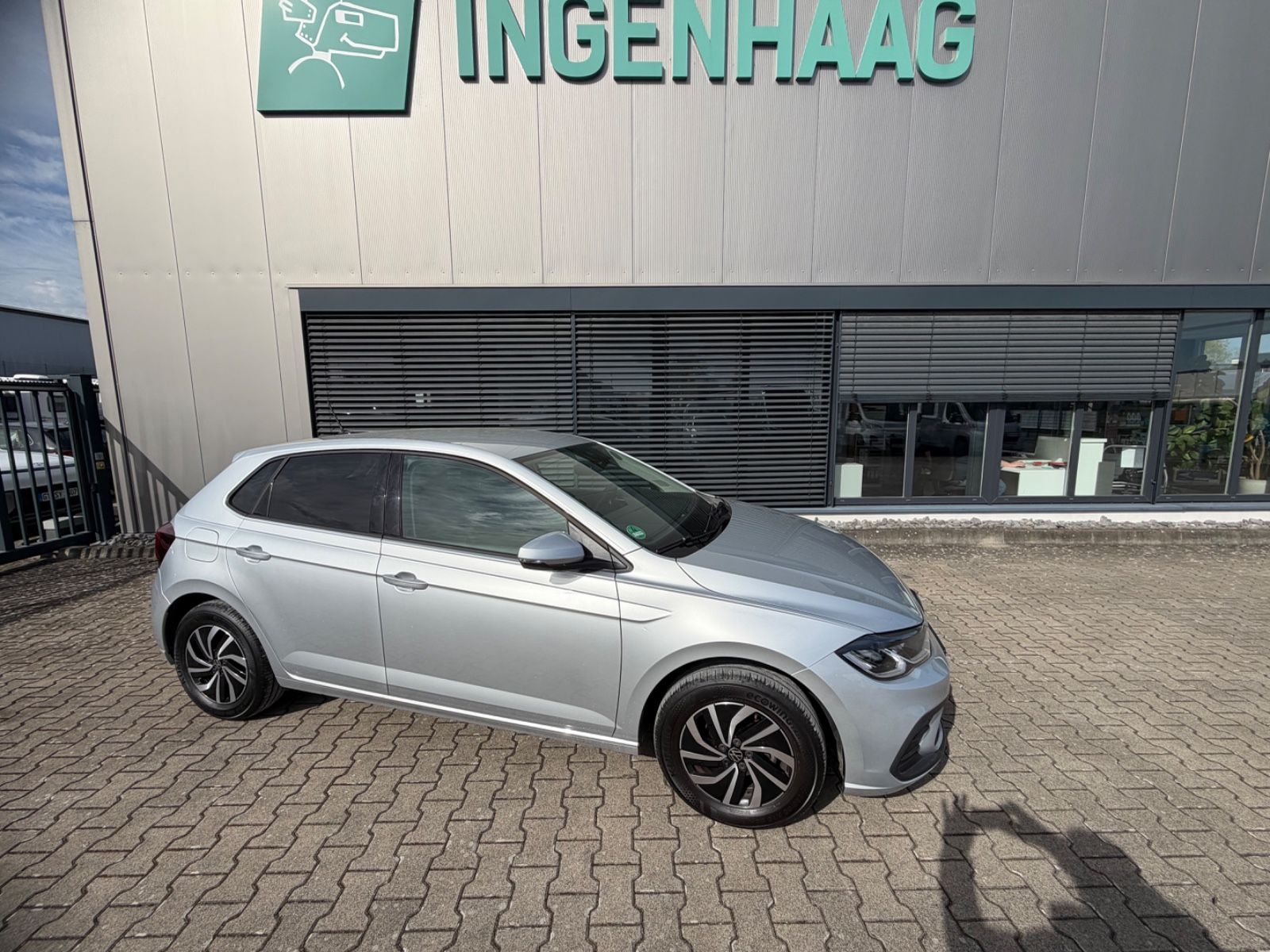 Fahrzeugabbildung Volkswagen Polo VI 1.0 TSI Life LED KLIMA Garantie PD