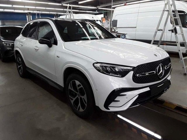 Fahrzeugabbildung Mercedes-Benz GLC 300e 4M AMG+Pano+Memory+360 +TotW+Night