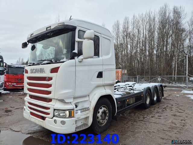 Scania R520 8x4 Steering Axle