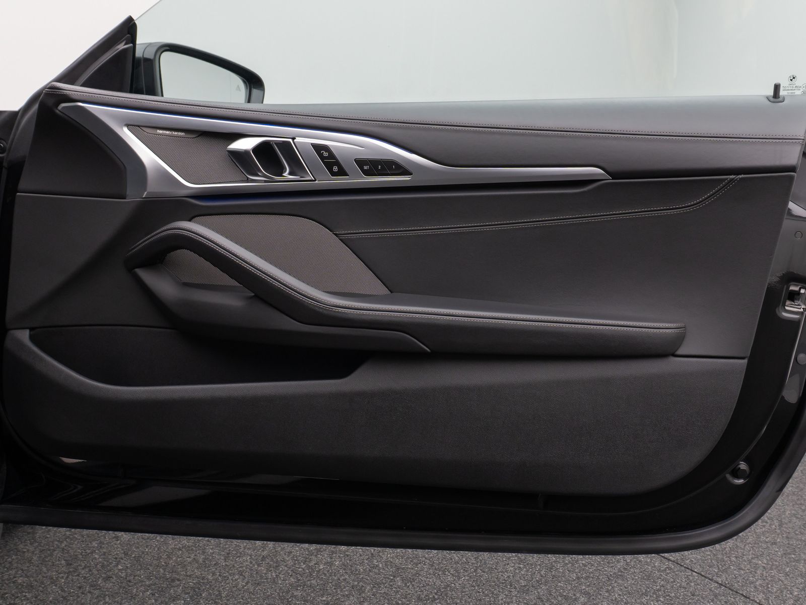 Fahrzeugabbildung BMW M850i xD Kamera HUD DAB H/K ACC SoftCl DisplKey