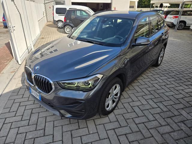 BMW X1 xDrive25e Business Advantage imagem 3