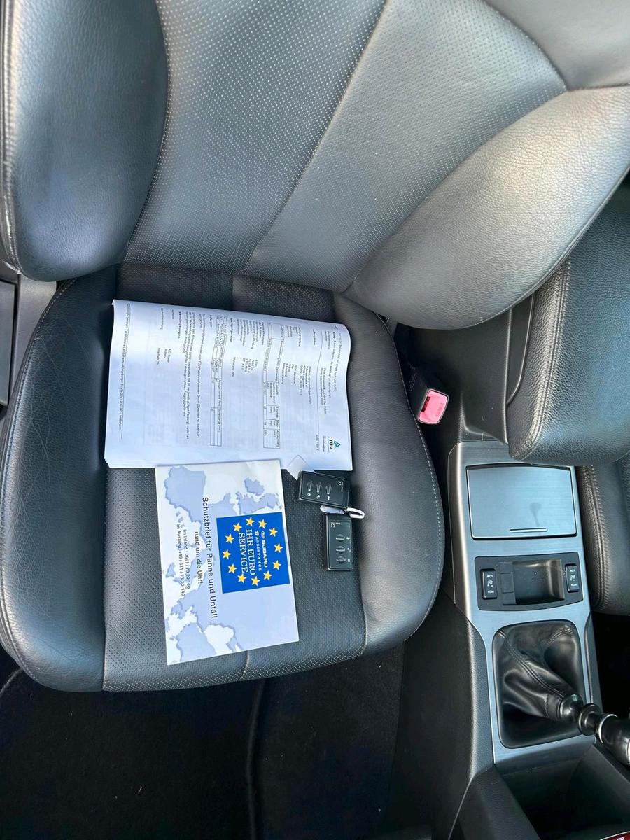 Subaru Legacy 2010 — photo 14