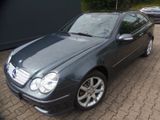 Mercedes-Benz C 200 Coupe 1.Hand Panoramaglasdach TÜV neu - Mercedes-Benz C 200 mit Diesel-Antrieb: Coupé