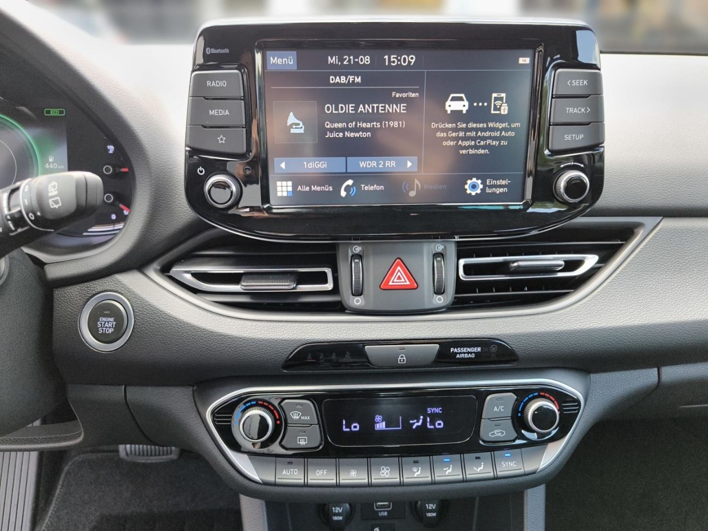 Fahrzeugabbildung Hyundai i30 Kombi 1.5T Trend Mild-Hybrid (48V) Allwetter