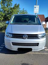Volkswagen T5 Caravelle SH, AHK abnehmbar - Volkswagen T5 Caravelle aus 2013
