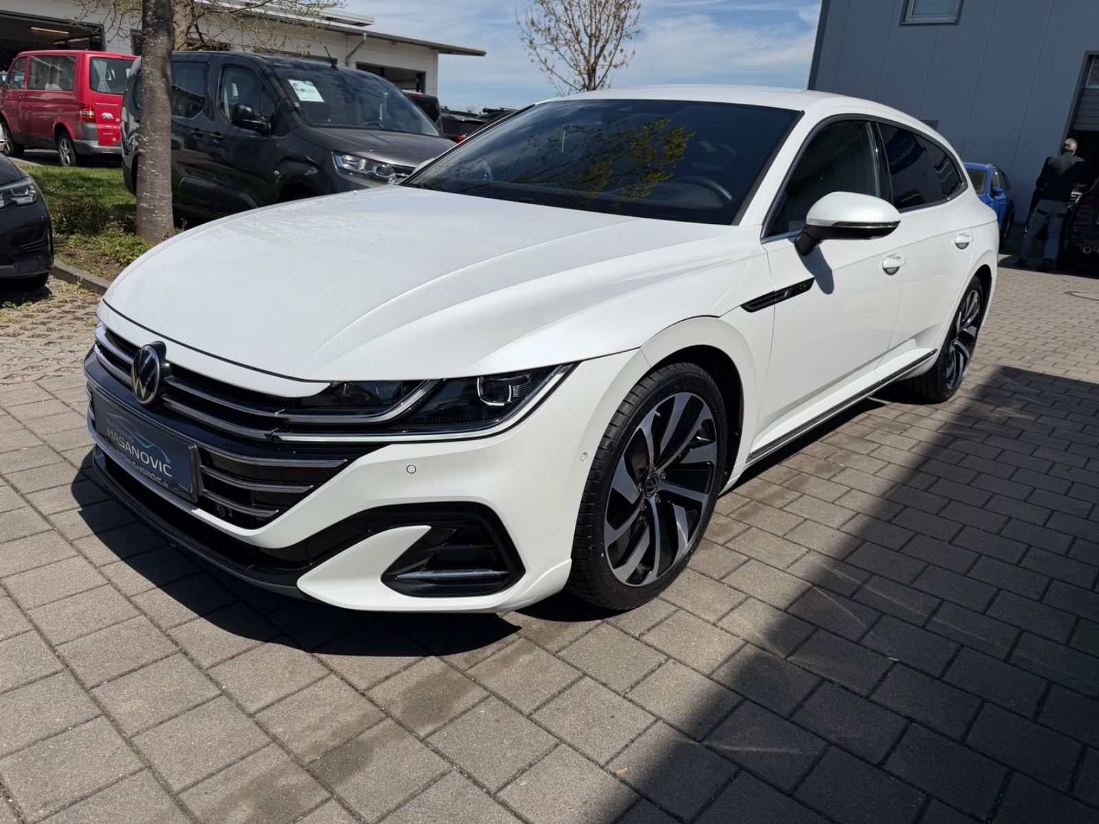 VW Arteon Shooting Brake R-Line
