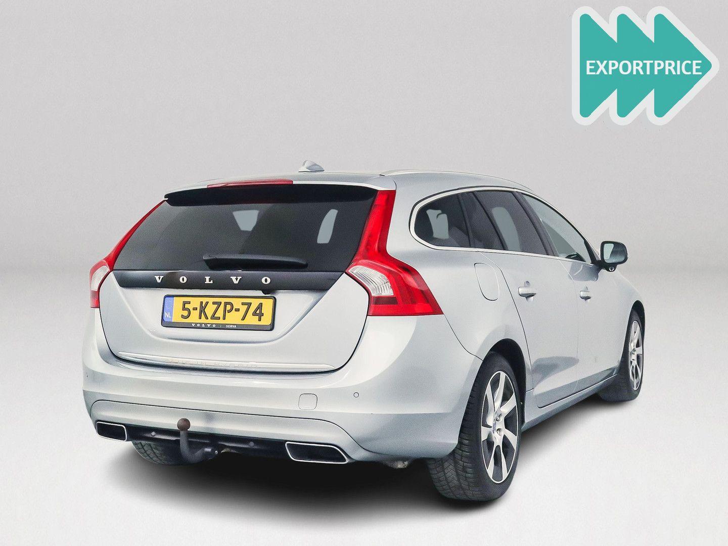 Volvo V60 2013 — rear view