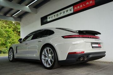 Porsche Panamera - 4