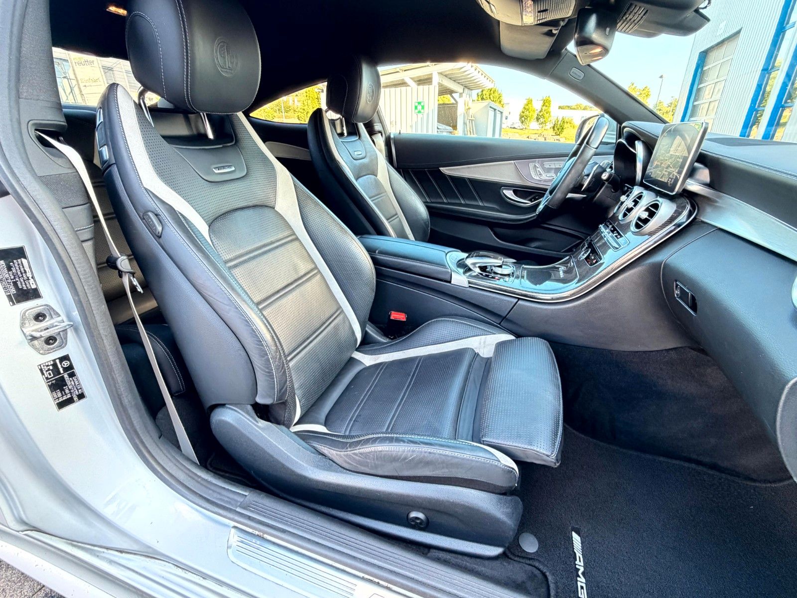 Mercedes-Benz C 63 S AMG Drivers_SporAb_HUD_360°_Burme_Keramik foto 14
