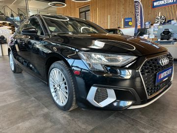 Audi A3 Limousine 30 TFSI advanced *LED*Virtuel*NAVI*