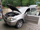 Nissan nissan x trail 2.2 l dci diesel suv Geländ... - Nissan Qashqai aus 2006