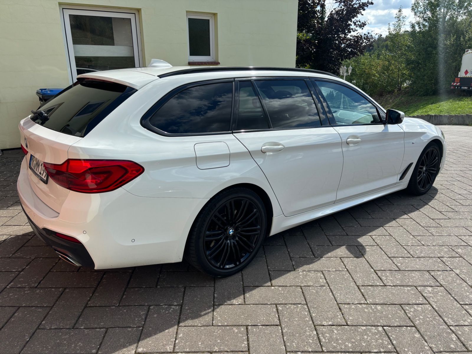 BMW 520d 5 Touring M Sportpaket AHK Navi Kamera imagem 3
