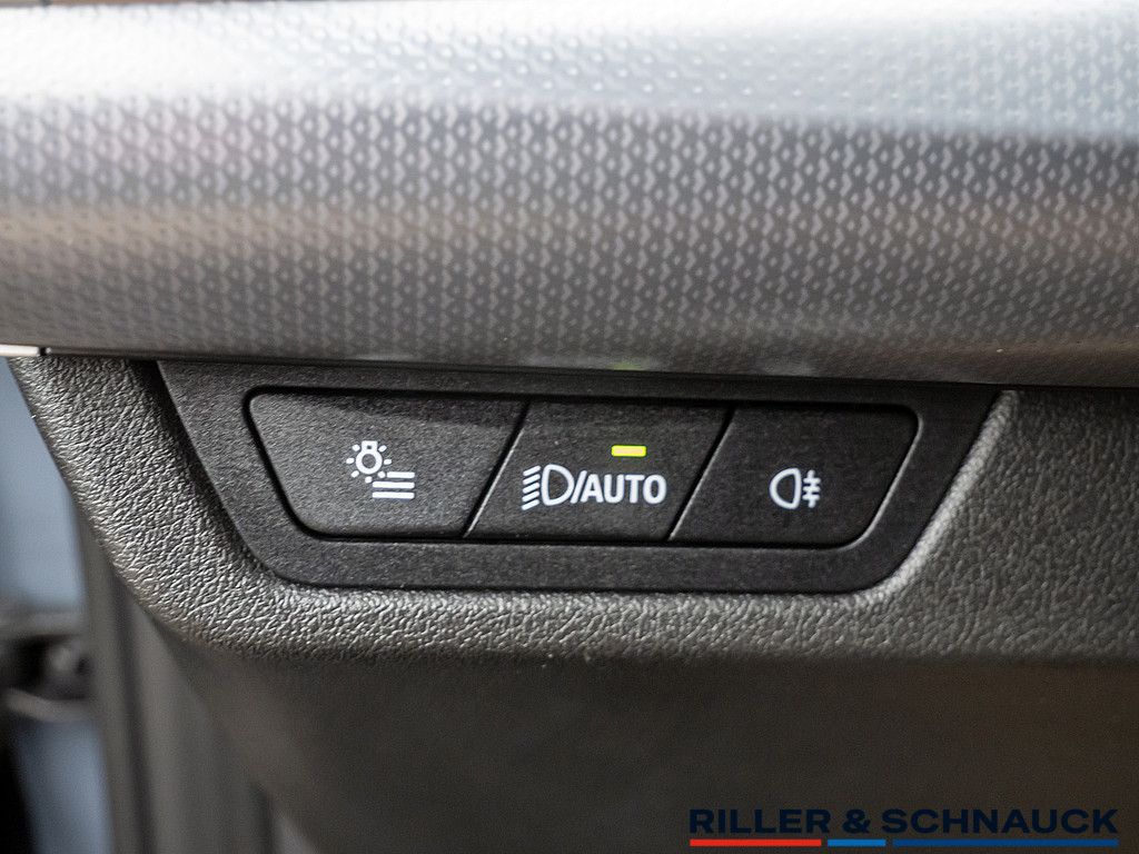 BMW X1 xDrive 23d M-Sport KAMERA NAVI AHK ACC LED foto 19