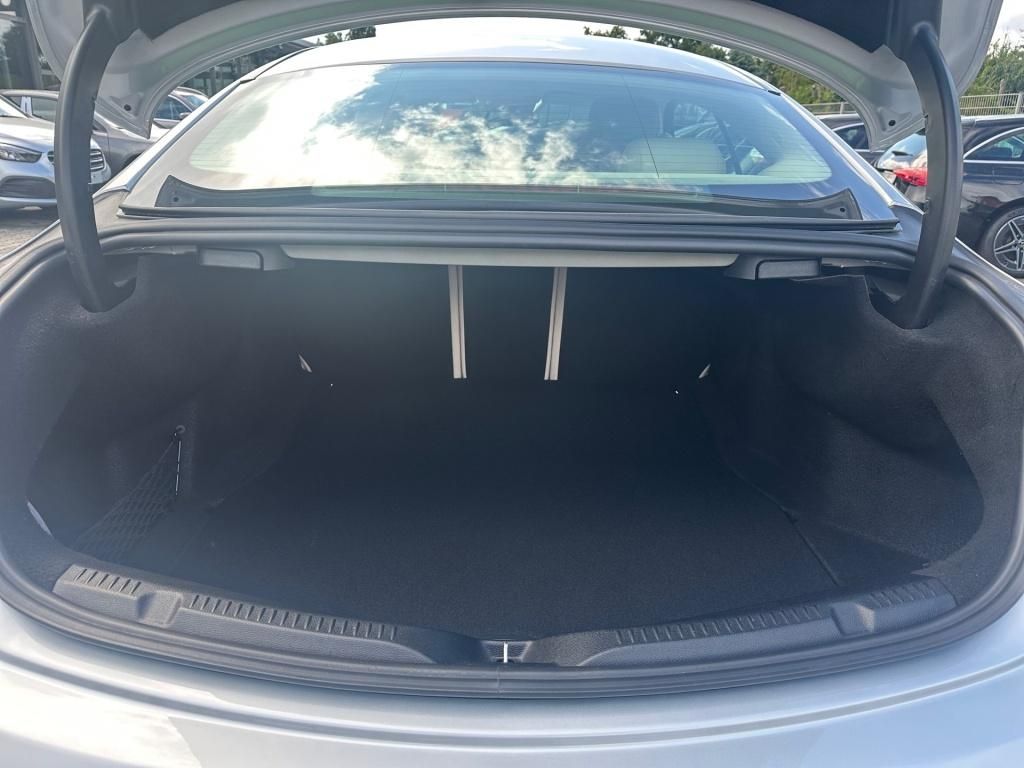 Fahrzeugabbildung Mercedes-Benz E 450 Coupé 4M SpurH SpurW ParkAss SHZ Navi LED