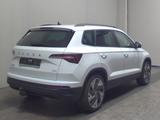 Skoda Karoq 2.0 TDI 4x4 Tour DCC Navi vc LED AHK ACC - : Weiß, Sitzheizung