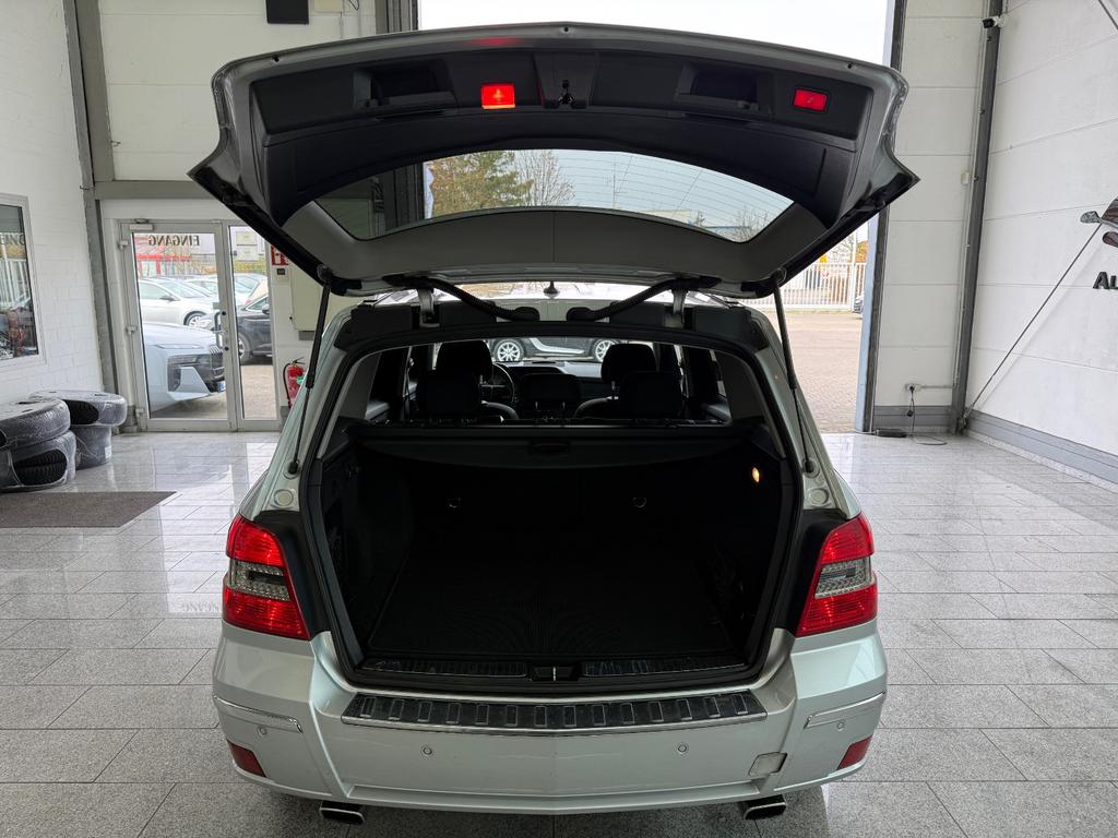 Mercedes-Benz GLK 320