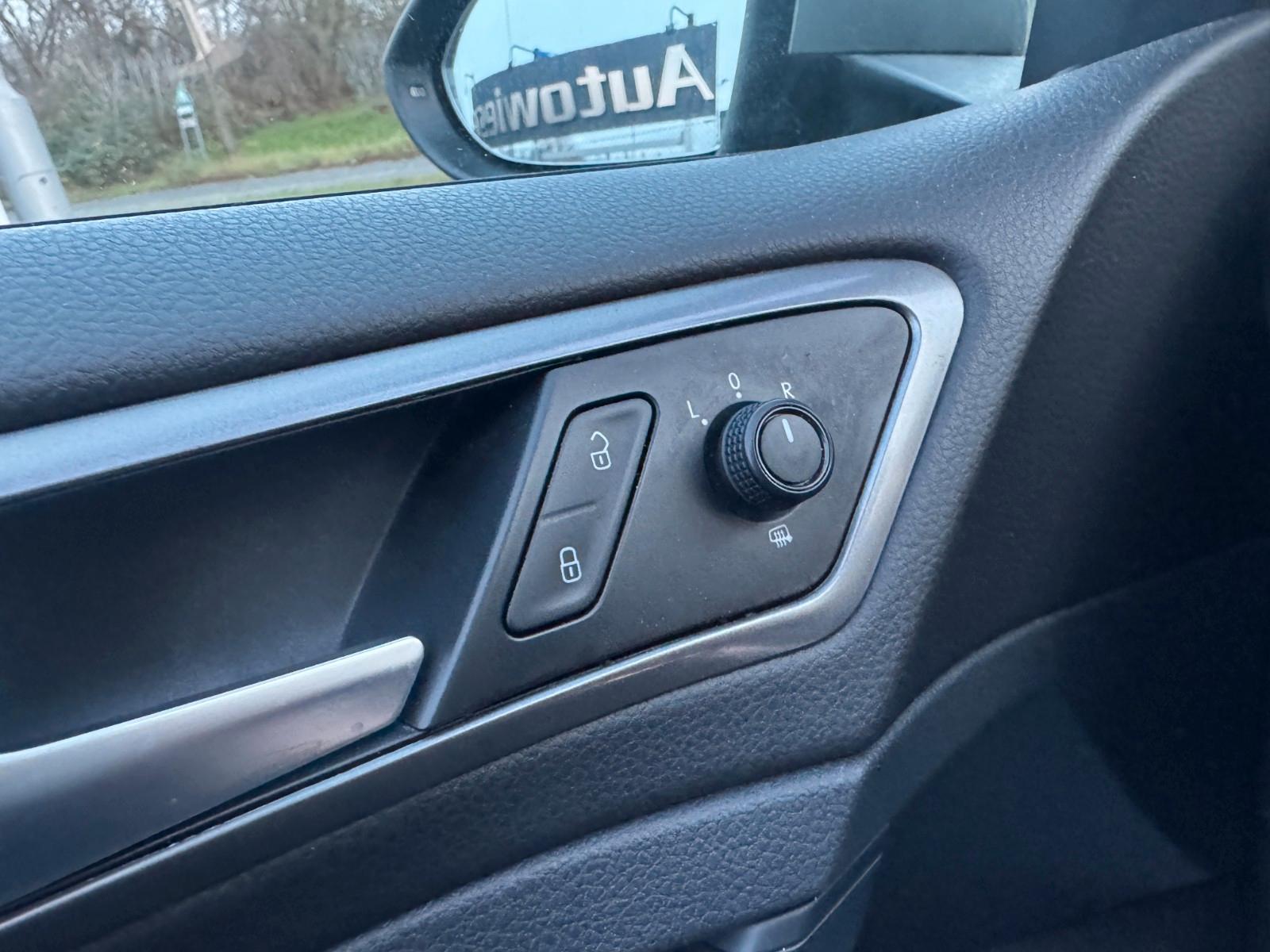 Volkswagen Golf VII 1.6 TDI Lim EU5*Klima*LED*TÜV NEU*