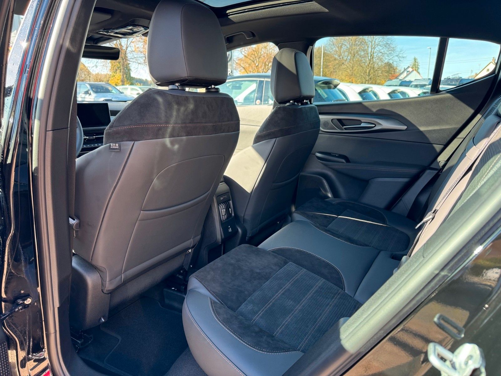 Fahrzeugabbildung Alfa Romeo INTENSA 360° PANORAMA MEMORY NAVI