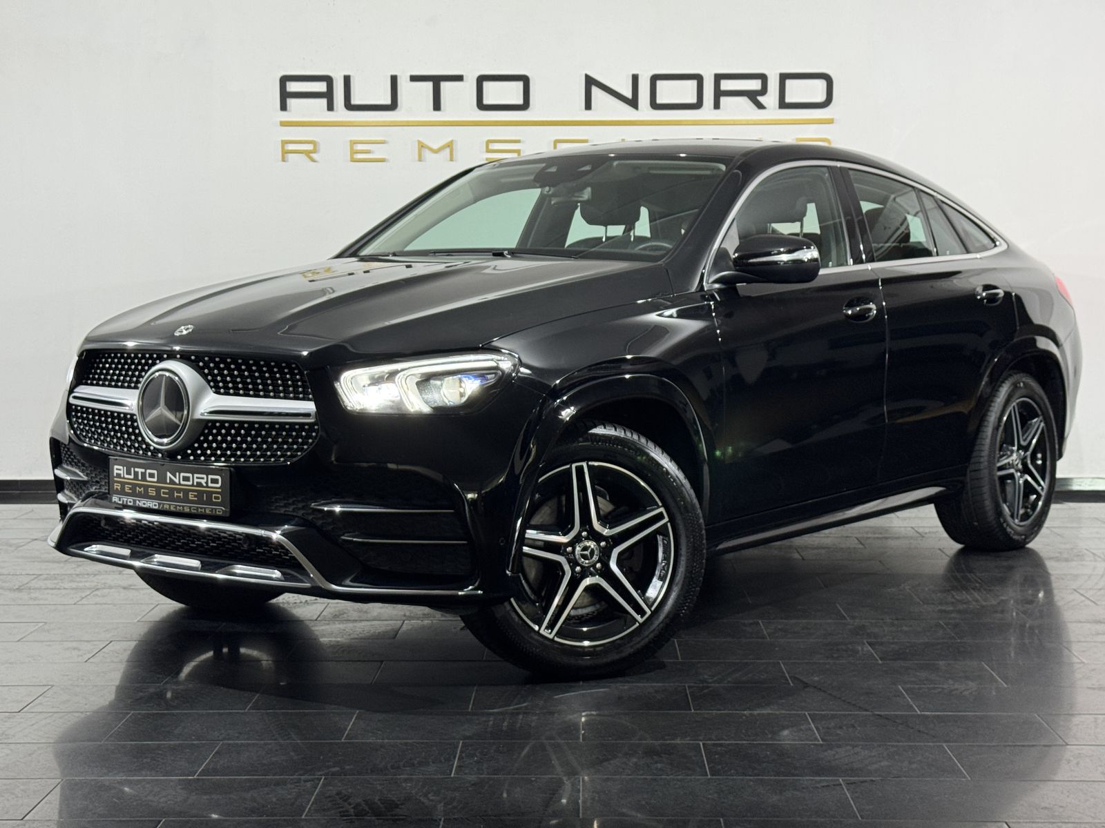 MERCEDES-BENZ GLE 300 d 4M. Coupé*AMG*AHK*Burmester*360°*KeyGo