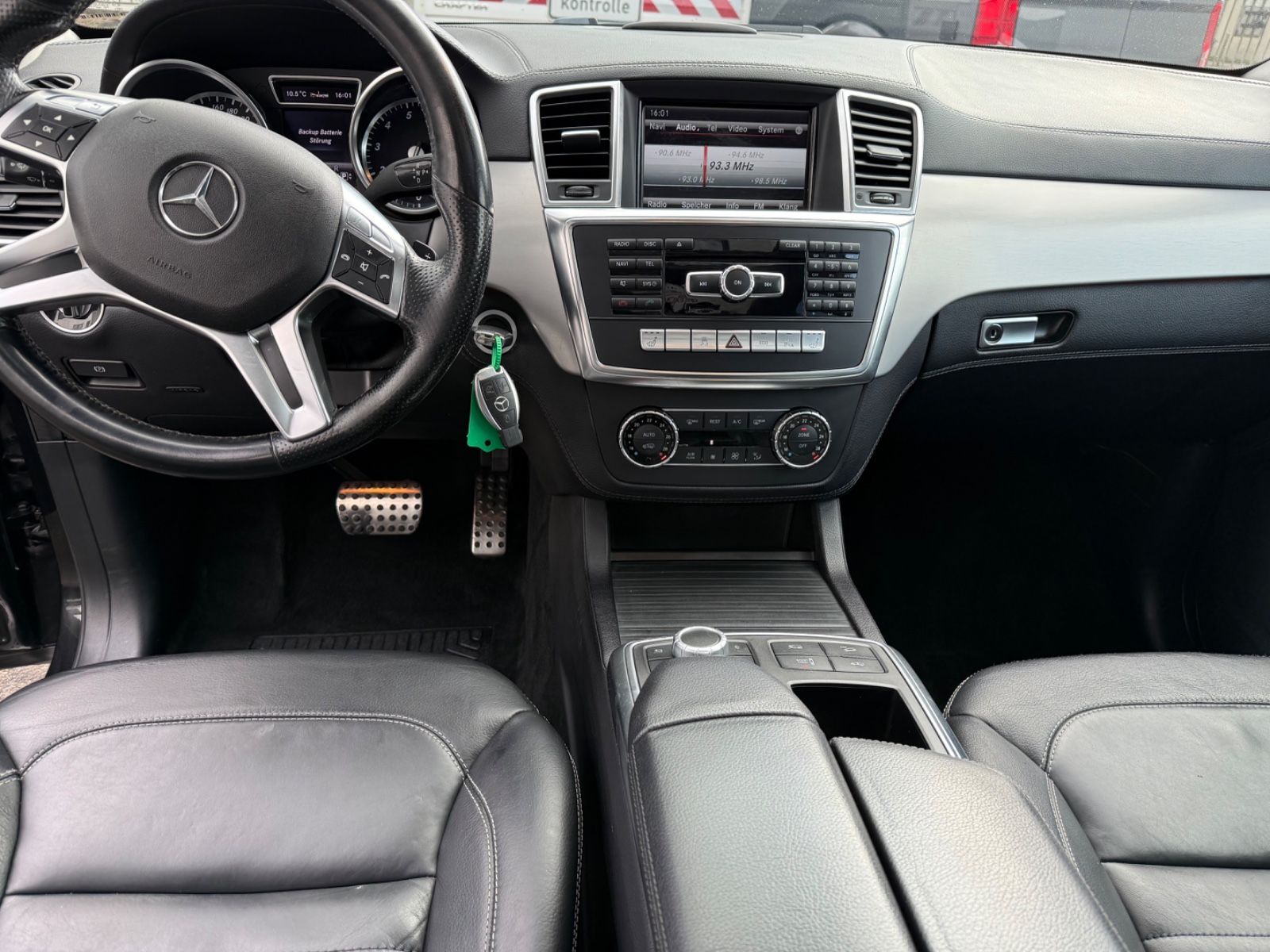 Fahrzeugabbildung Mercedes-Benz ML 500 AMG Line Panorama