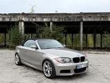 BMW 135i Cabrio - AUTOMATIC - mit Benzin-Antrieb: Beige, Vollleder, Cabrio