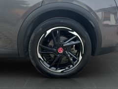 Fahrzeugabbildung DS Automobiles DS 7 1.6 E-Tense 225 EAT8 Performance Line + SHZ