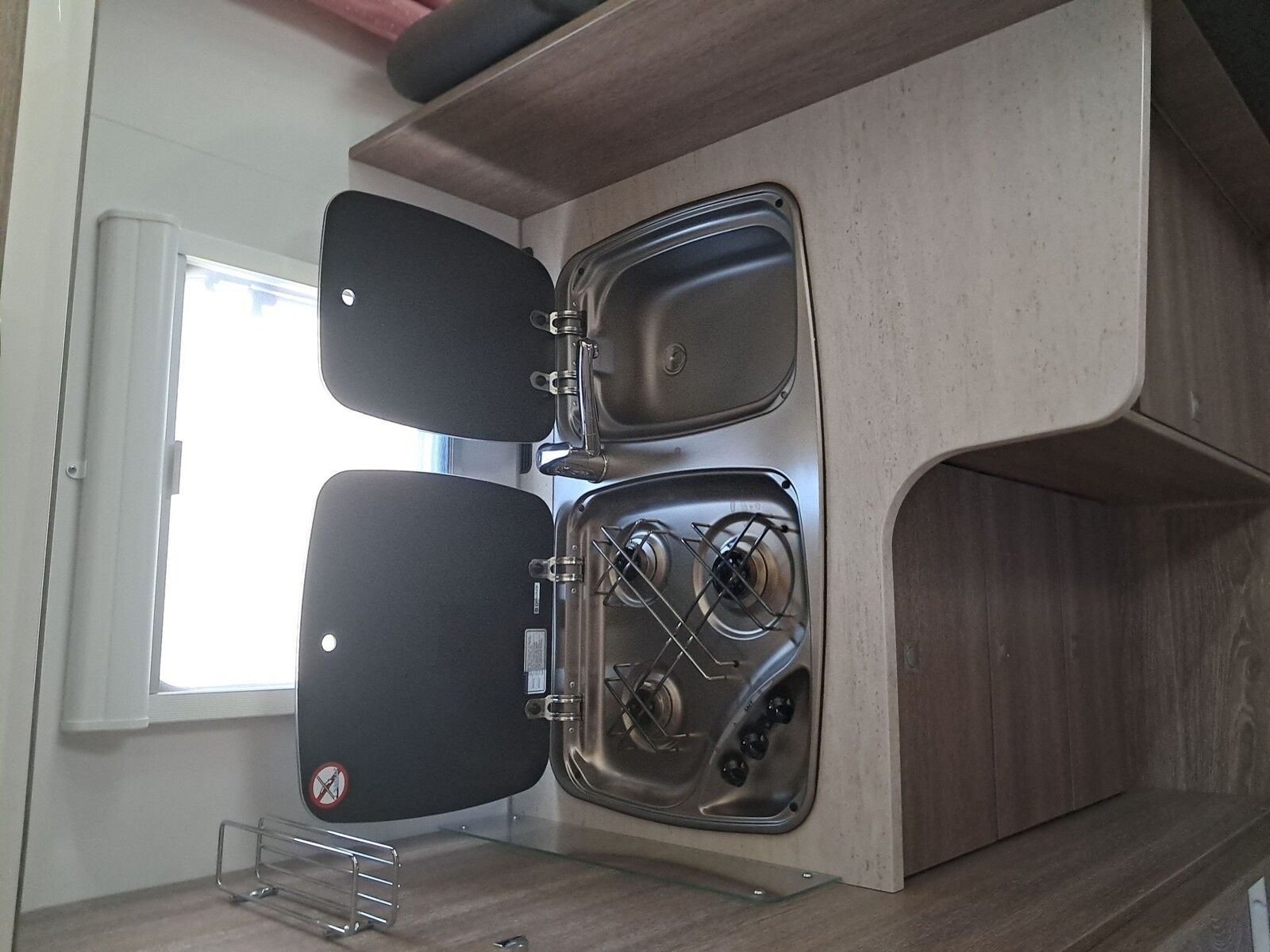 Fahrzeugabbildung Glücksmobil T 6757 Dachklima, Rückfahrkamera, Markise, TV