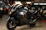 Suzuki GSX 1300 R Hayabusa Modell 2026 mit Akrapovic - SUZUKI GSX R 1300
