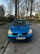 Renault Clio 2 1.2 - Renault Clio mit Benzin-Antrieb: Sportwagen