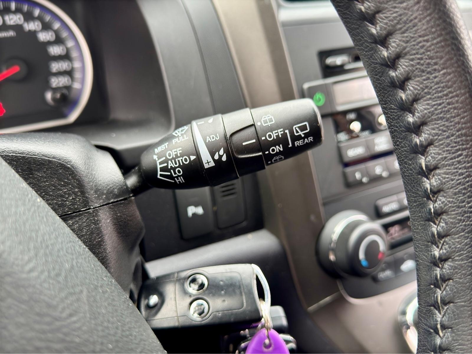 HONDA CR-V 2.2 i-DTEC 150ch 4X4 - CUIR - CHAUFFAGE AUXILIAIRE - SIÈGES CHAUFFANTS - ATTELAGE - CLIM BIZONE