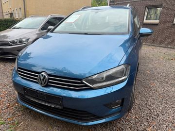Volkswagen Golf - 6