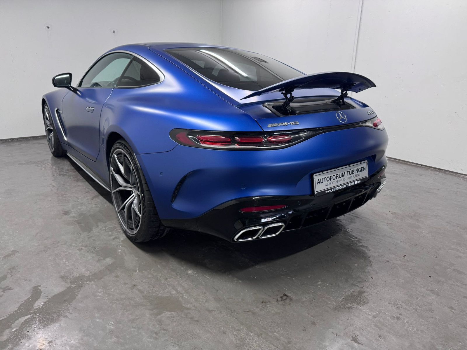 Fahrzeugabbildung Mercedes-Benz GT 63 4MATIC+ *LIFTSYSTEM*HEADUP*MANUFAKTUR*