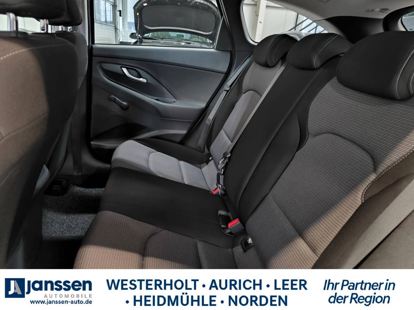 Fahrzeugabbildung Hyundai i30 Kombi SELECT